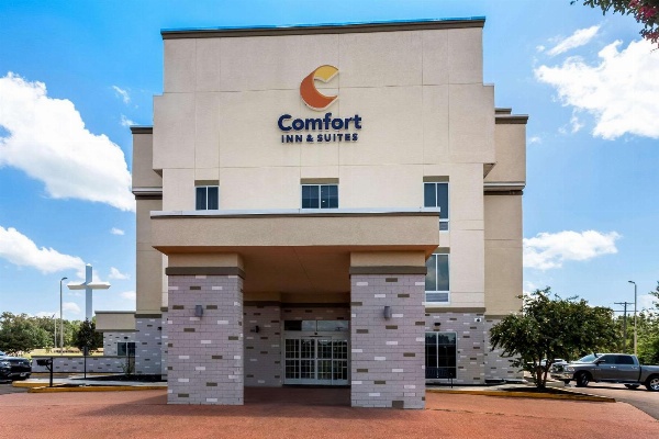 Comfort Inn & Suites Grenada image 2