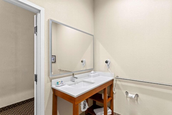 Comfort Inn & Suites Grenada image 30